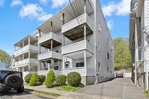 22 Orchard St, Summit, NJ 07901 - Photo 3