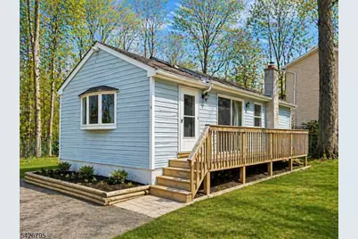 5 Geneva Trl, Hopatcong, NJ 07843 - Photo 1