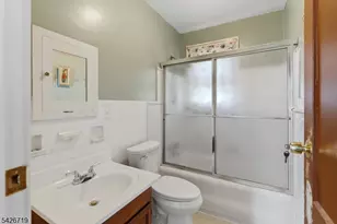 10 Garfield St, Linden, NJ 07036 - Photo 13