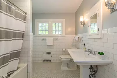 104 Gates Ave, Montclair, NJ 07042 - Photo 31