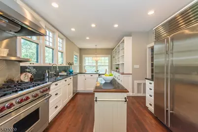 104 Gates Ave, Montclair, NJ 07042 - Photo 17