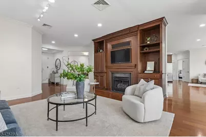 211 Metzger Dr, West Orange Township, NJ 07052 - Photo 5