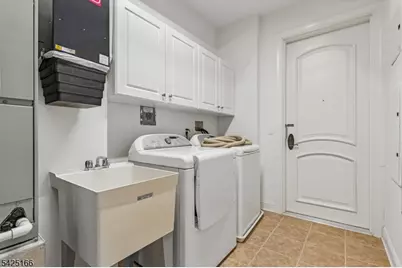 211 Metzger Dr, West Orange Township, NJ 07052 - Photo 29