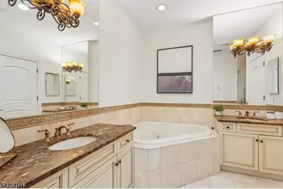 211 Metzger Dr, West Orange Township, NJ 07052 - Photo 23