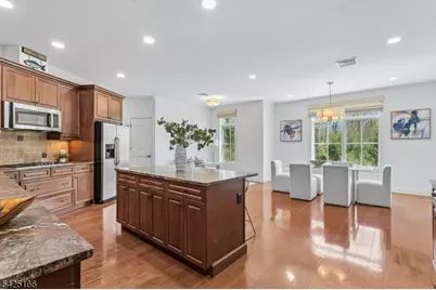 211 Metzger Dr, West Orange Township, NJ 07052 - Photo 9