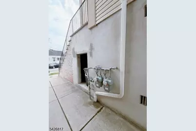28 Davis St, Harrison, NJ 07029 - Photo 5