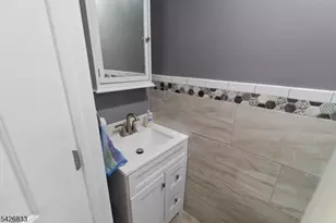 41 Cooper Ave, Roseland, NJ 07068 - Photo 13
