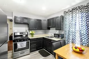 129 Greenwood Ave, East Orange, NJ 07017 - Photo 5