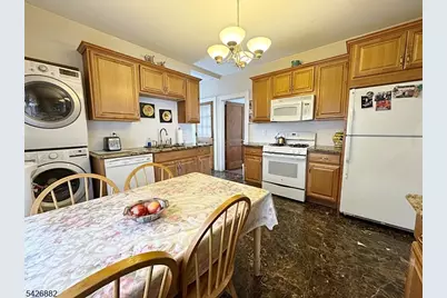 84 Saint Marys Pl, Nutley, NJ 07110 - Photo 23