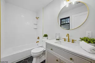 111 N Summit Ave, Chatham, NJ 07928 - Photo 29