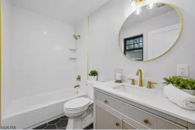 111 N Summit Ave, Chatham, NJ 07928 - Photo 31