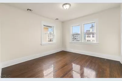 162 Columbia Ave, Newark, NJ 07106 - Photo 17