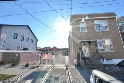 125-129 Malvern St, Newark, NJ 07105 - Photo 1
