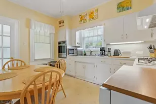 307 Manor Ave, Cranford Township, NJ 07016 - Photo 11