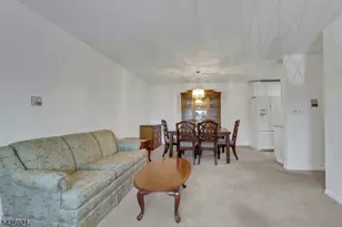 846 Riverside Ave, Lyndhurst Township, NJ 07071 - Photo 15