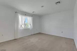 846 Riverside Ave, Lyndhurst Township, NJ 07071 - Photo 19