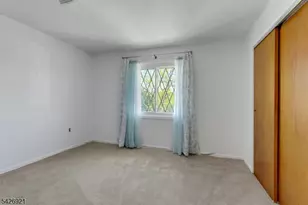 846 Riverside Ave, Lyndhurst Township, NJ 07071 - Photo 27