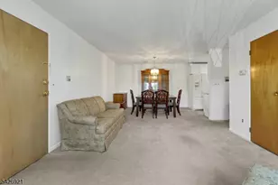 846 Riverside Ave, Lyndhurst Township, NJ 07071 - Photo 21