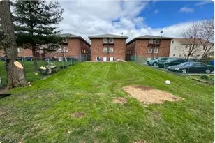 315 W Price St, Linden, NJ 07036 - Photo 11