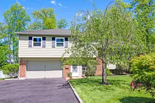 15 Wilson Dr, Berkeley Heights Township, NJ 07922 - Photo 5