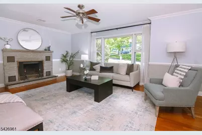 15 Wilson Dr, Berkeley Heights Township, NJ 07922 - Photo 9