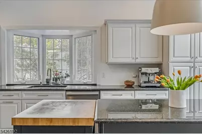 8-10 Lessing Rd, West Orange Township, NJ 07052 - Photo 9