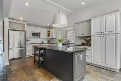8-10 Lessing Rd, West Orange Township, NJ 07052 - Photo 7