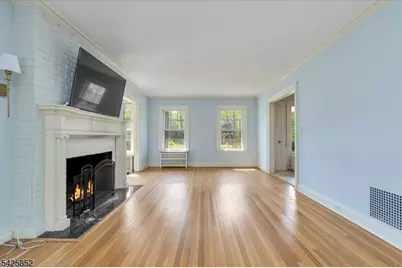 754 Dixie Ln, Plainfield, NJ 07062 - Photo 13