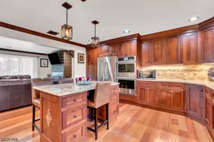 25 Columbia Ave, Nutley, NJ 07110 - Photo 9