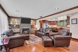25 Columbia Ave, Nutley, NJ 07110 - Photo 7