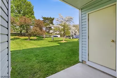 55 Oswestry Way, Franklin Township, NJ 08873 - Photo 23