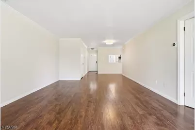 55 Oswestry Way, Franklin Township, NJ 08873 - Photo 9