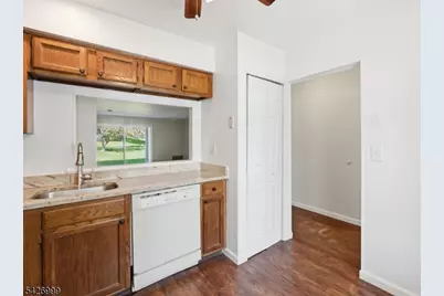55 Oswestry Way, Franklin Township, NJ 08873 - Photo 21