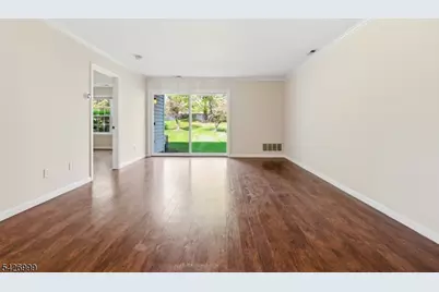 55 Oswestry Way, Franklin Township, NJ 08873 - Photo 5