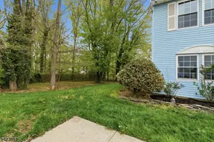 82 Cliffwood Ave, Aberdeen Township, NJ 07721 - Photo 19