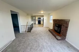 17 Clover Terrace, Jefferson Township, NJ 07849 - Photo 3
