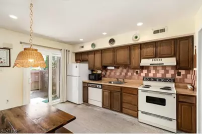 118 Bluebird Dr #3B, Hillsborough Township, NJ 08844 - Photo 15