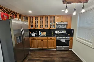 1605 N Wood Ave, Roselle, NJ 07203 - Photo 3