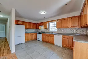 15-21 Oraton St, Newark, NJ 07104 - Photo 23