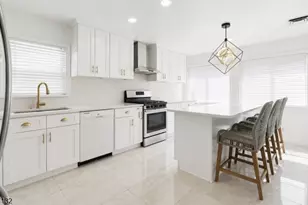 1221 Oak Pl, Union Township, NJ 07083 - Photo 7