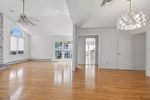 1221 Oak Pl, Union Township, NJ 07083 - Photo 11