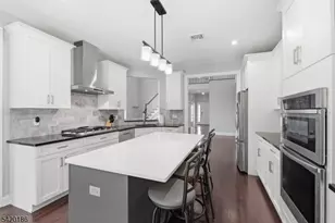 11 Bluffs Ct, Hamburg, NJ 07419 - Photo 25