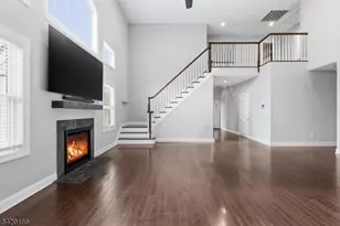 11 Bluffs Ct, Hamburg, NJ 07419 - Photo 13
