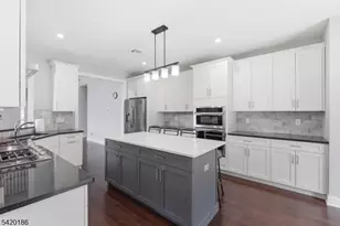 11 Bluffs Ct, Hamburg, NJ 07419 - Photo 23