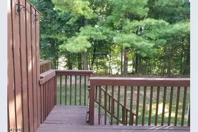 70 Village Dr, Hamburg, NJ 07419 - Photo 5