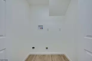 418 E 5th Ave, Roselle, NJ 07203 - Photo 21
