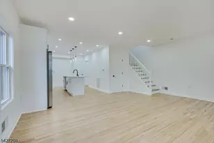 418 E 5th Ave, Roselle, NJ 07203 - Photo 5