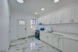 520 E Jersey St, Elizabeth, NJ 07206 - Photo 5