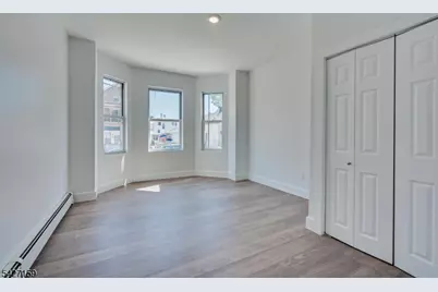 520 E Jersey St #1, Elizabeth, NJ 07206 - Photo 9