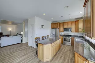 33 Catamaran Ct, Mount Arlington, NJ 07856 - Photo 9